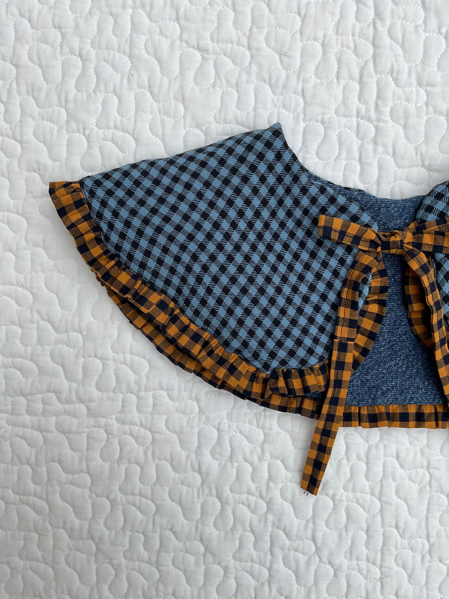 ‘Mabel’ reversible collar with tie