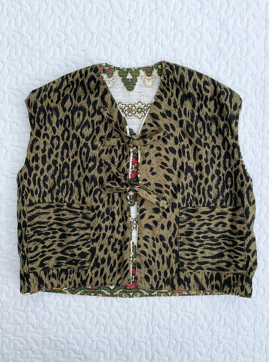 ‘Rae’ reversible leopard gilet