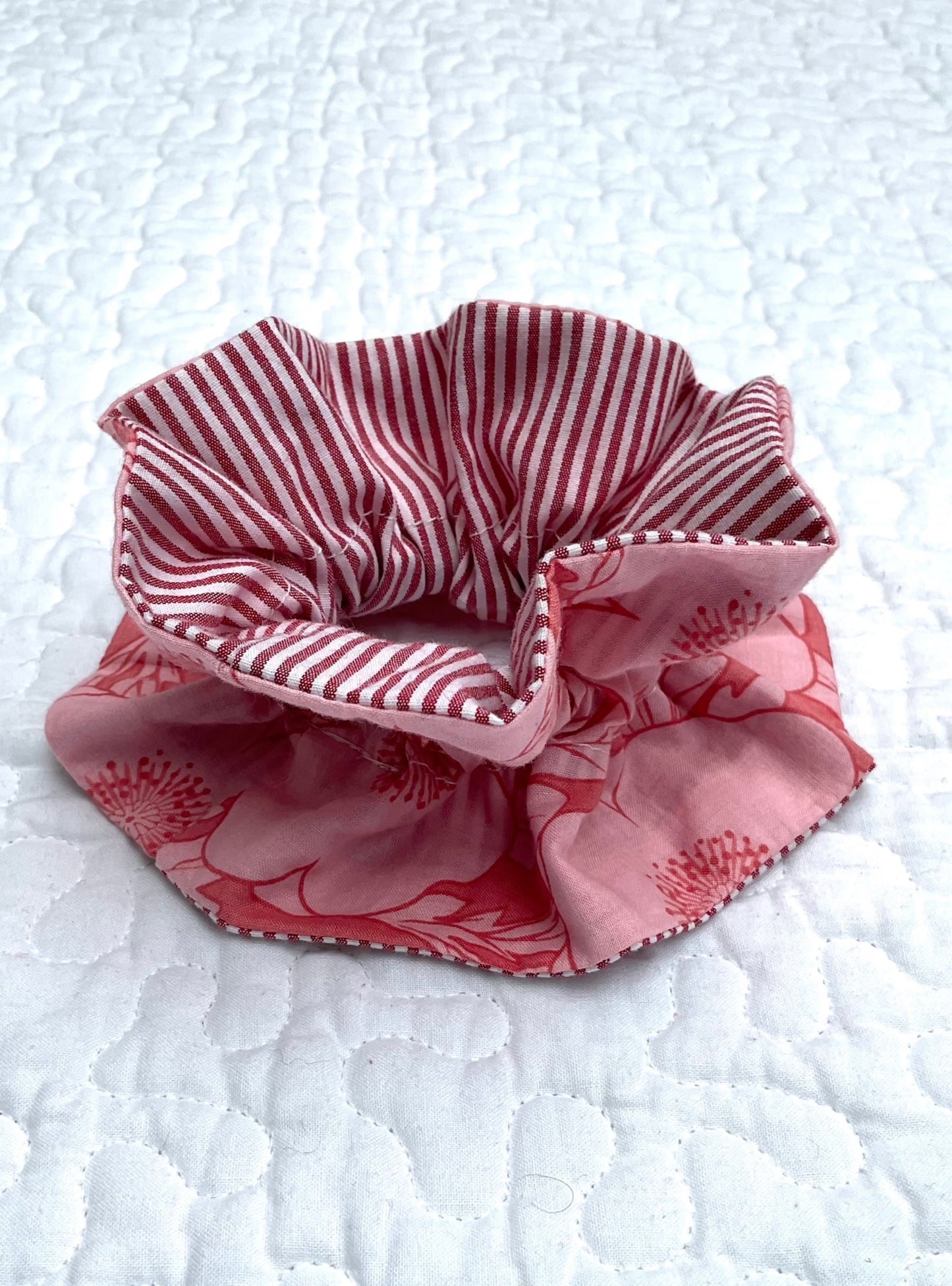 ‘Bon’ ruffle scrunchie in pink floral