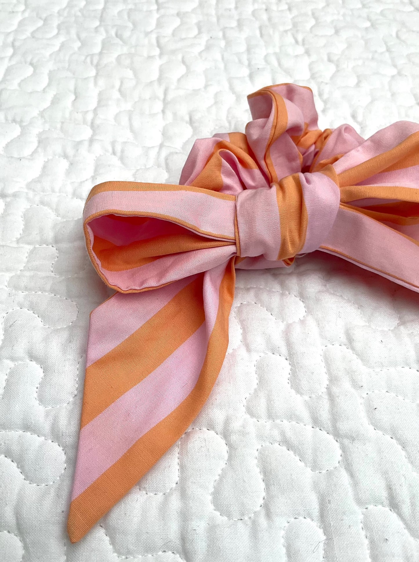 ‘Beau’ scrunchie in orange stripe