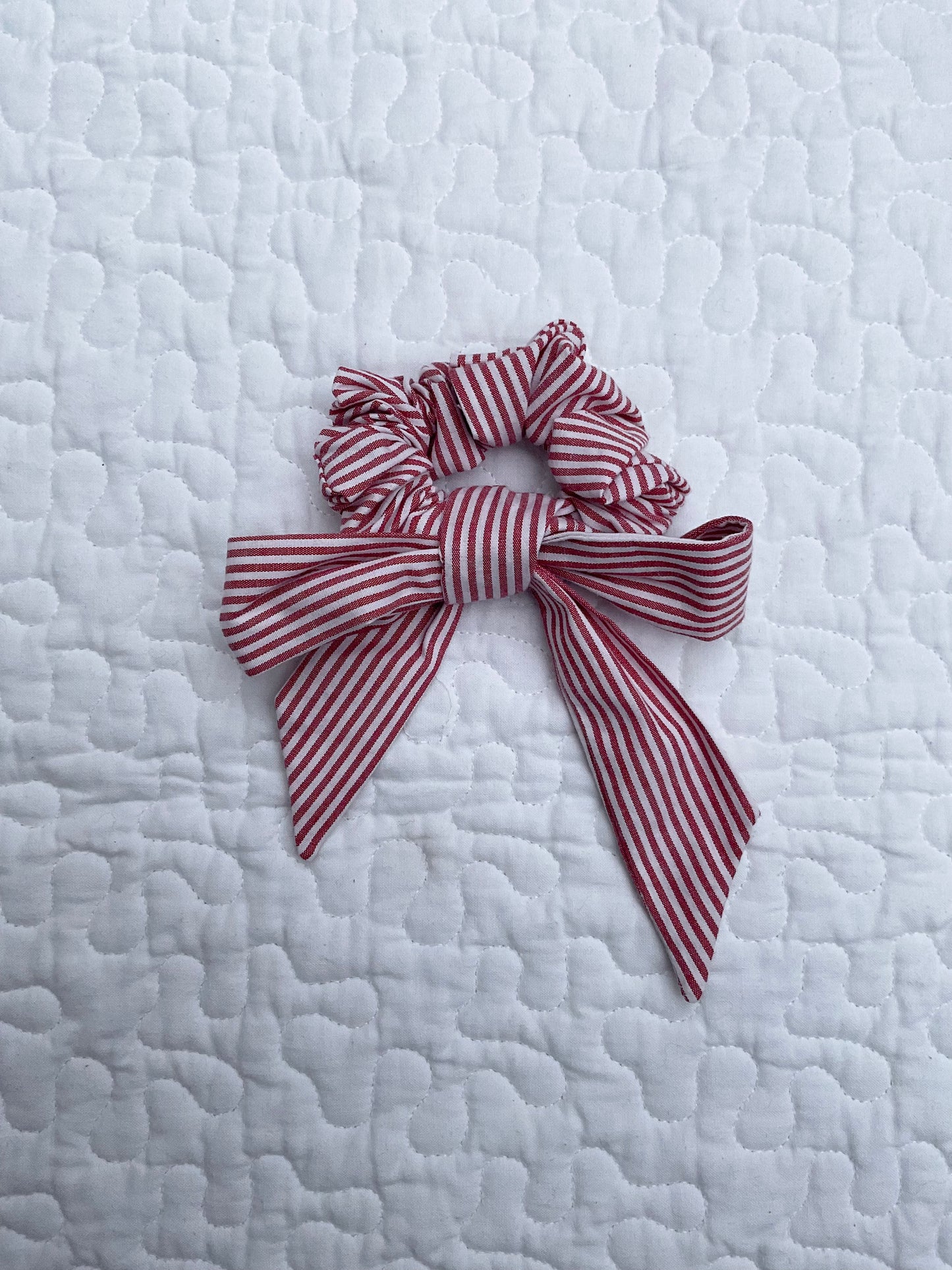 ‘Beau’ scrunchie in pink stripe