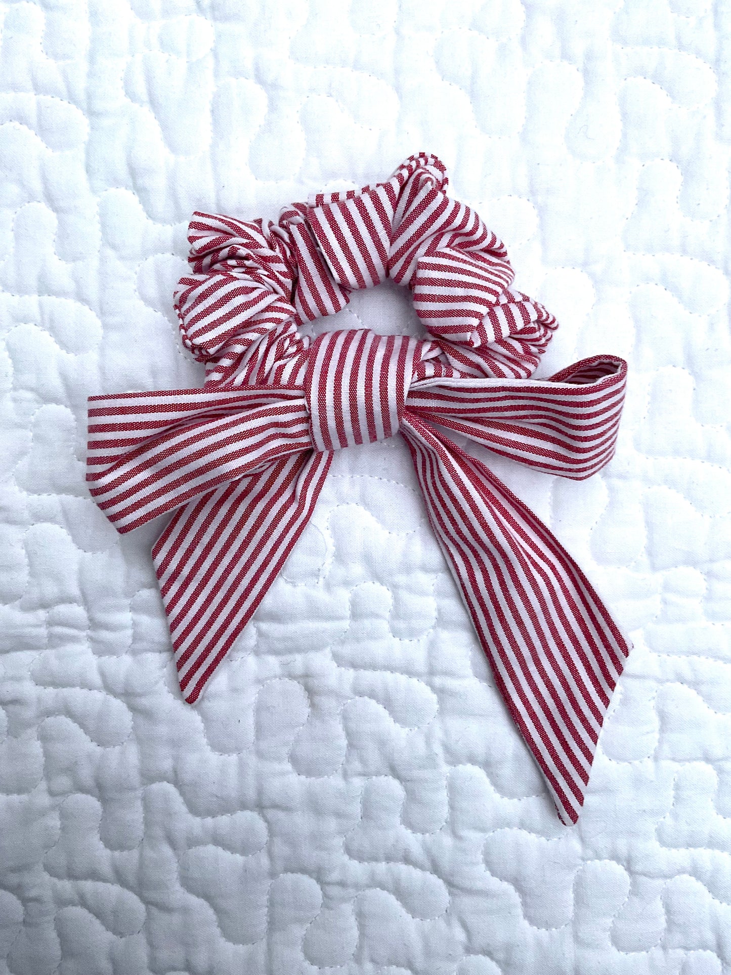 ‘Beau’ scrunchie in pink stripe