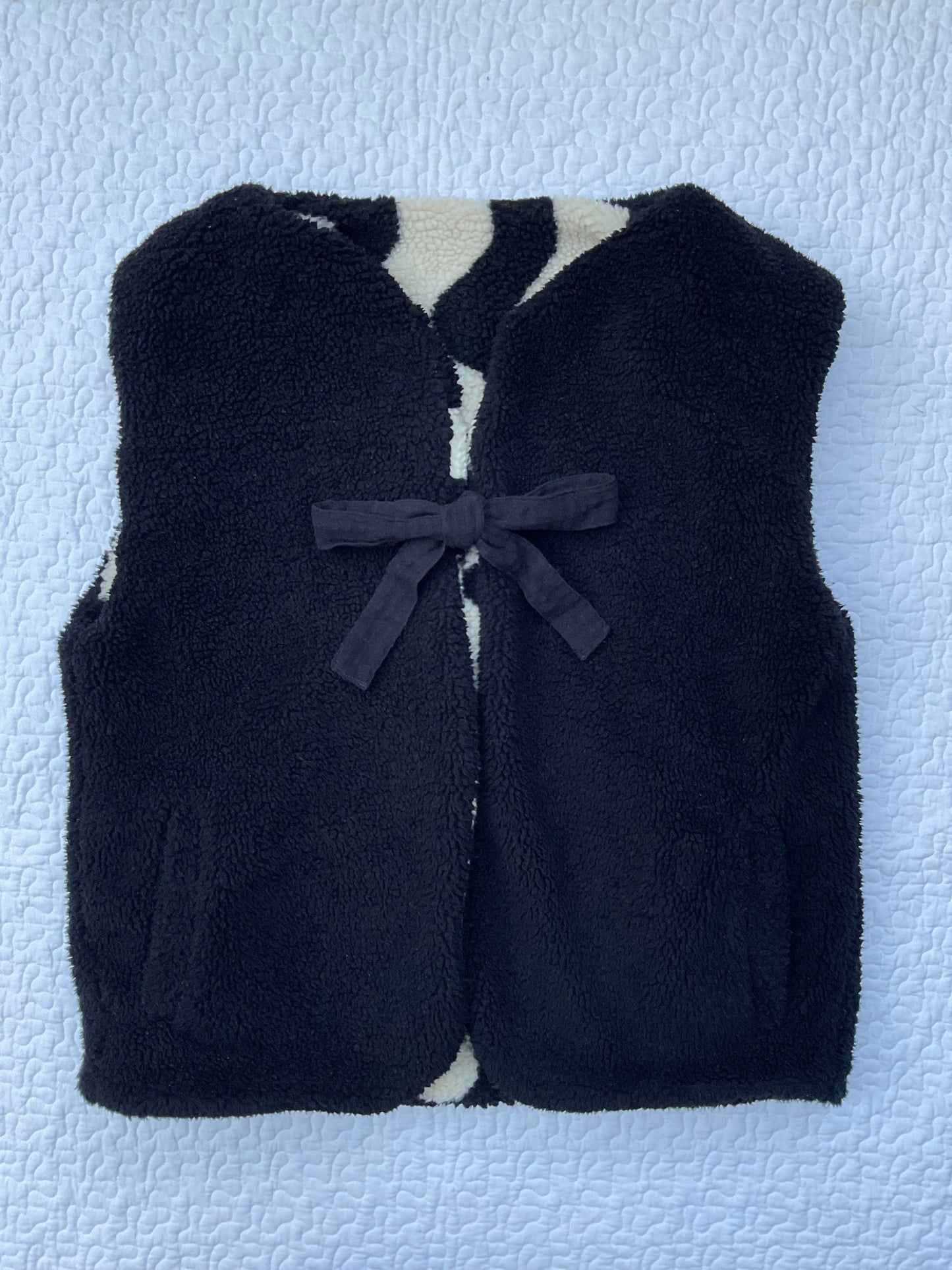 Joni tie front fleece gilet